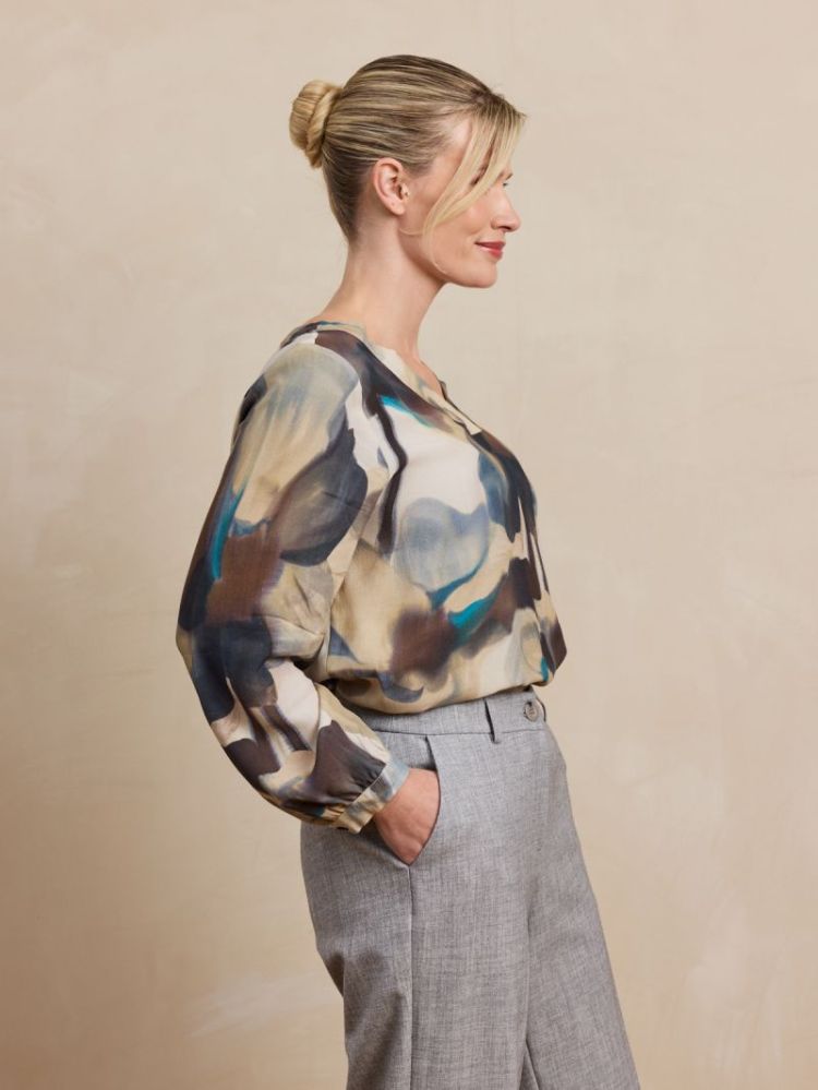 KIMBERLEY GREY CANARD